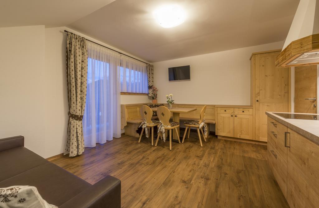 Waldheim Appartements 브레싸노네 객실 사진